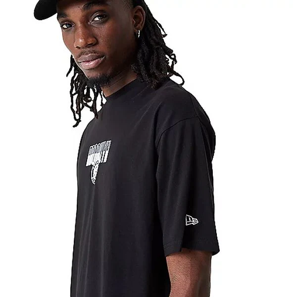 NBA CITY GRPHC BP OS TEE BRONET BL Tee-shirt à manches courtes homme NEW ERA - Image 3