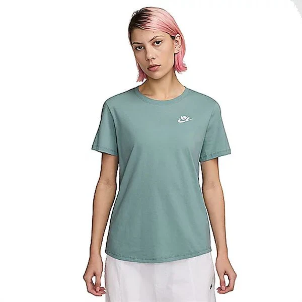 NIKE SPORTSWEAR CLUB ESSENTIALS WOM Tee-shirt à manches courtes femme NIKE - Image 39